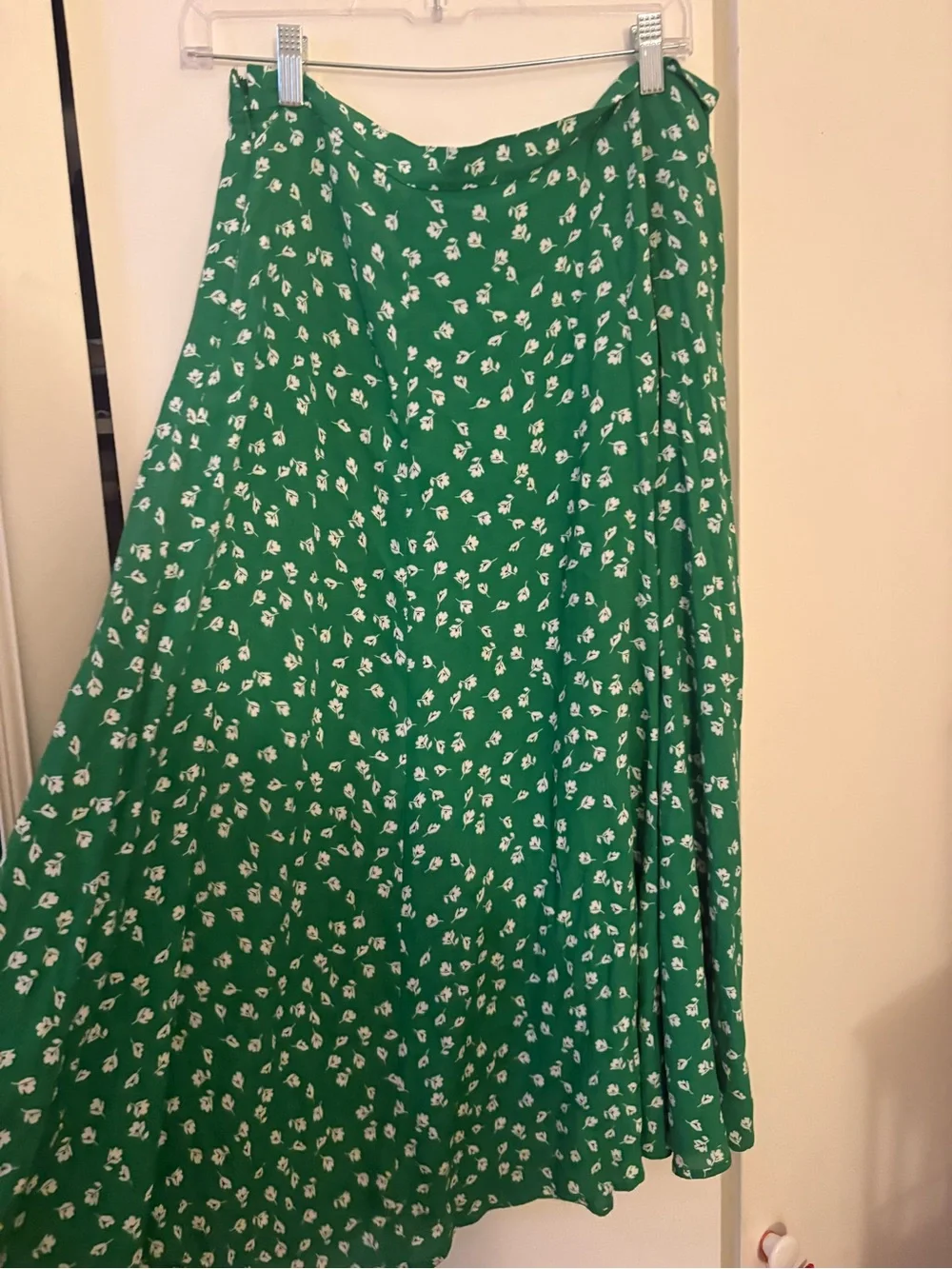h&m green floral maxi skirt
